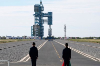 Kina gati planet për të dërguar astronautët në Hënë dhe Mars, pritet të zgjasë 900 ditë