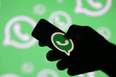 Mesazhe urimi për Vitin e Ri 2023: Si të krijoni figura dhe GIF në WhatsApp?!