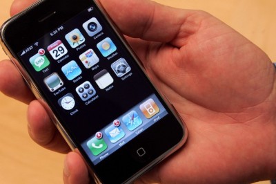 Një tjetër iPhone i vjetër del në ankand dhe këtë herë synon të shitet për shifrën rekord