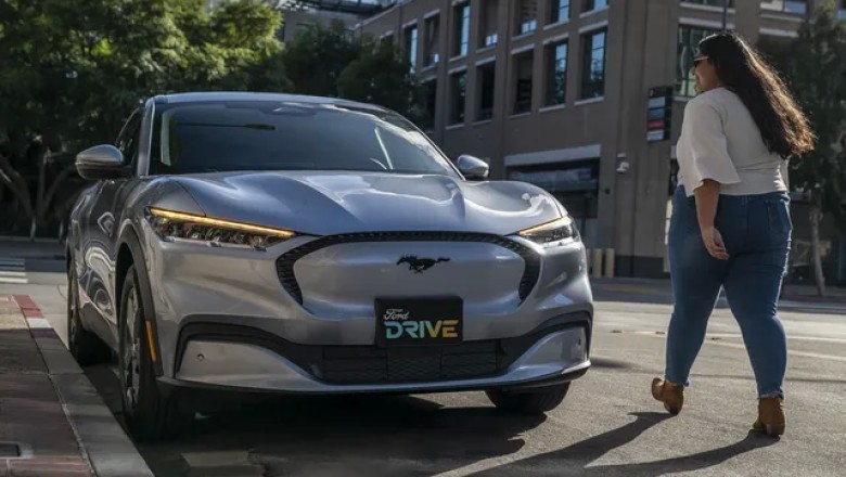 Ford ofron qira fleksibël të automjeteve elektrike për drejtuesit e Uber