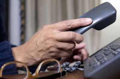 A po largohet nga tregu telefoni fiks? Çfarë thonë ekspertët…