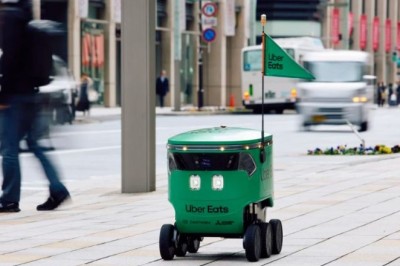 Uber Eats po lançon dërgesat e robotëve në Japoni