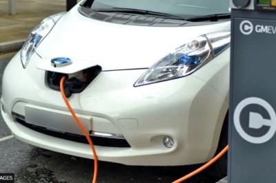 Rreth 3000 makina elektrike Nissan janë prekur nga ky problem. Çfarë pritet të ndodhë?
